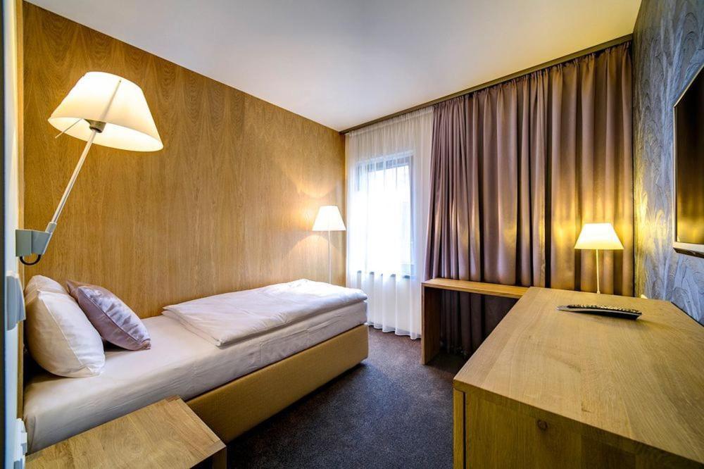 Hotel Restaurant Darwin Prague Ngoại thất bức ảnh