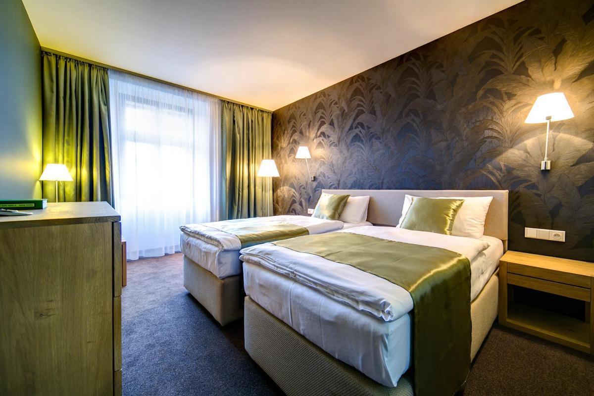 Hotel Restaurant Darwin Prague Ngoại thất bức ảnh