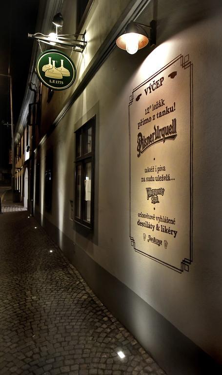 Hotel Restaurant Darwin Prague Ngoại thất bức ảnh