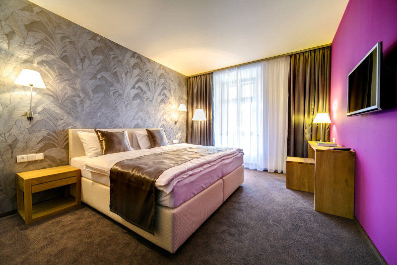 Hotel Restaurant Darwin Prague Ngoại thất bức ảnh